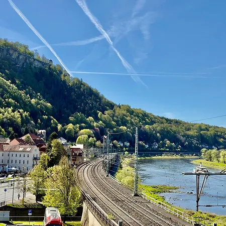 Riverside - Zentrum - Netflix - Festungsblick - Lilliensteinblick Lägenhet